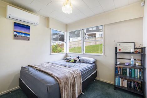 Photo of property in 7 Mowbray Place, Sunnynook, Auckland, 0620