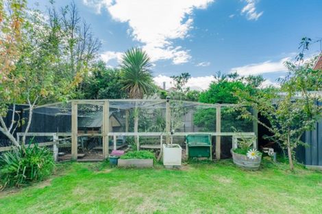 Photo of property in 261 Te Moana Road, Waikanae, 5036