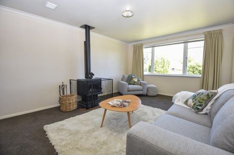 Photo of property in 15 Moreton Road, Carterton, 5713