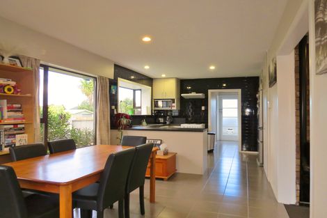 Photo of property in 10 Montague Street, Islington, Christchurch, 8042