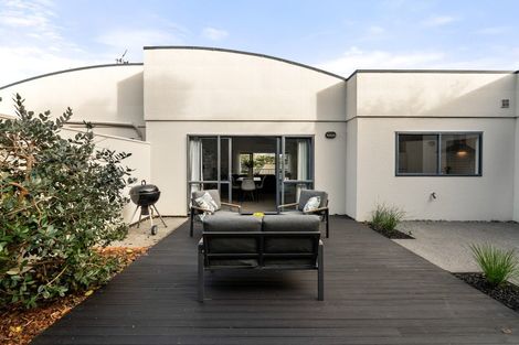 Photo of property in 7 Joseph Banks Drive, Whitby, Porirua, 5024