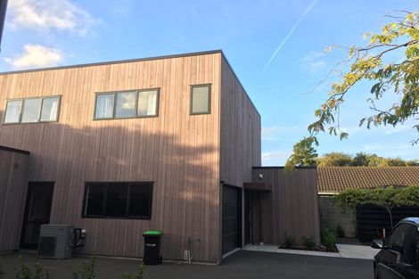 Photo of property in 60c Creyke Road, Ilam, Christchurch, 8041