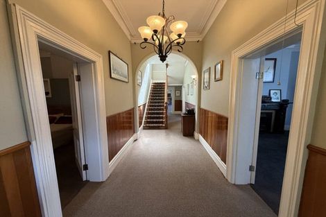 Photo of property in 16 Ascog Road, Ravensbourne, Dunedin, 9022