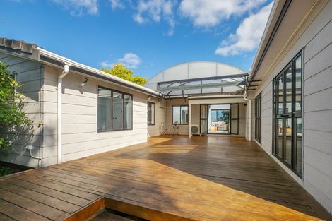 Photo of property in 25 Sunningdale Street, Wattle Downs, Auckland, 2103