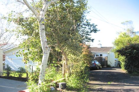 Photo of property in 1/121 Bleakhouse Road, Mellons Bay, Auckland, 2014