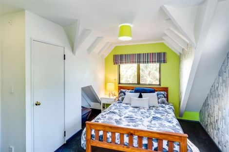 Photo of property in 27 Lowther Place, Taradale, Napier, 4112