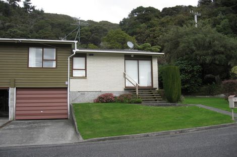 Photo of property in 12a Crawford Grove, Naenae, Lower Hutt, 5011