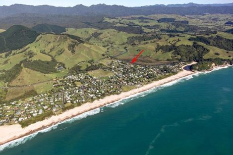Photo of property in 30 Marlin Place, Whiritoa, Whangamata, 3691