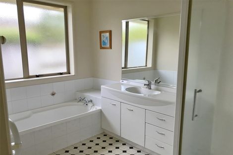 Photo of property in 5 Salisbury Place, Hamilton East, Hamilton, 3216