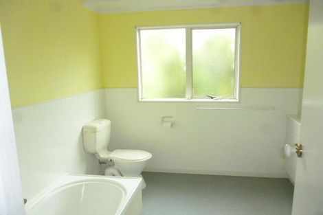 Photo of property in 2/61 Drake Street, Howick, Auckland, 2014