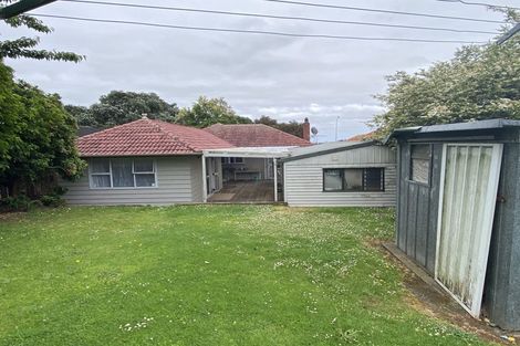 Photo of property in 98 Hillsborough Road, Hillsborough, Auckland, 1042