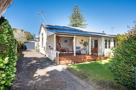 Photo of property in 40 Pipi Street, Te Awanga, 4102