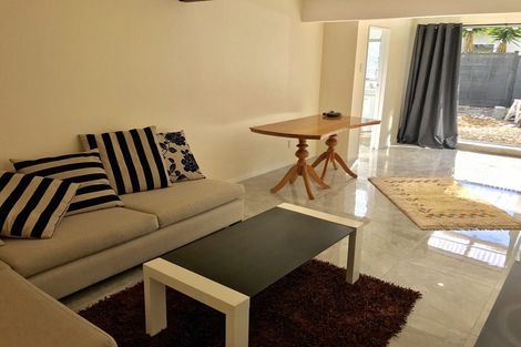 Photo of property in 1/111 Carlisle Road, Torbay, Auckland, 0632