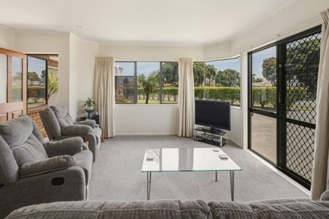 Photo of property in 16 Pacific View Road, Papamoa Beach, Papamoa, 3118