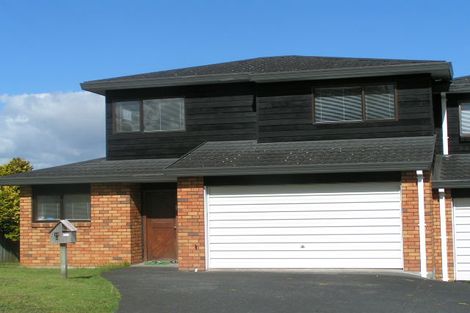 Photo of property in 2/10 Raines Avenue, Forrest Hill, Auckland, 0620