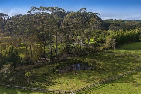 Photo of property in 11 Pineview Lane, Helensville, 0875