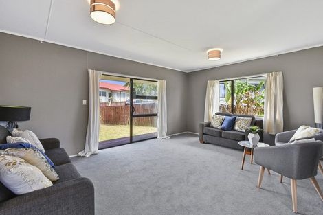 Photo of property in 33 Limond Street, Randwick Park, Auckland, 2105