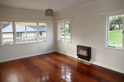 Photo of property in 77 Lake Road, Devonport, Auckland, 0622