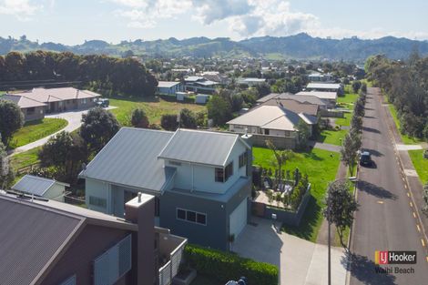 Photo of property in 7 Ian Place, Waihi Beach, 3611