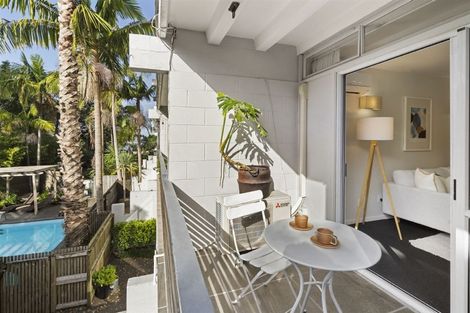 Photo of property in 3/73 Princes Street, Northcote Point, Auckland, 0627