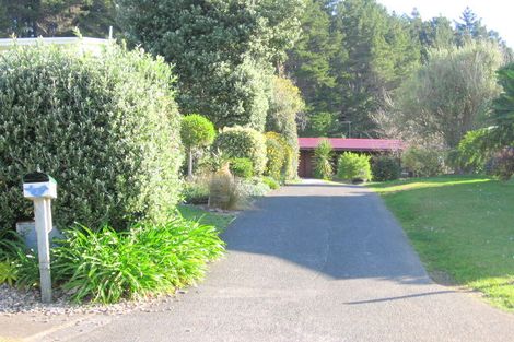 Photo of property in 122 Titiro Place, Onemana, Whangamata, 3691