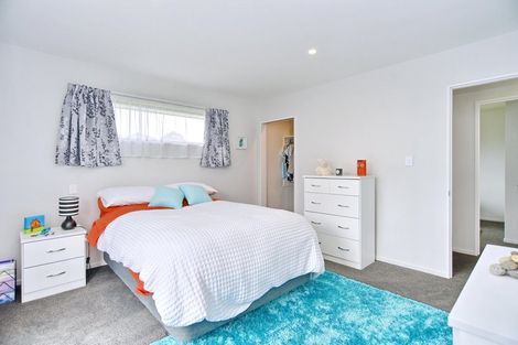 Photo of property in 20 Tara Crescent, Woodend, 7610