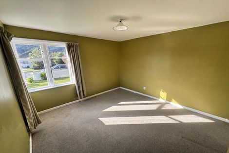 Photo of property in 53 Hyde Street, Wainuiomata, Lower Hutt, 5014
