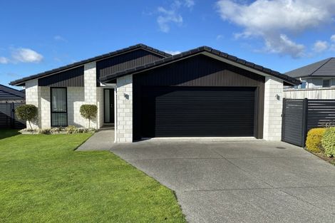 Photo of property in 51 Bert Wall Drive, Omokoroa, 3114