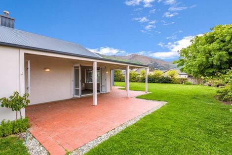 Photo of property in 18 Little Oak Common, Wanaka, 9305