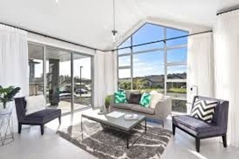 Photo of property in 2 Colonial Drive, Silverdale, 0932