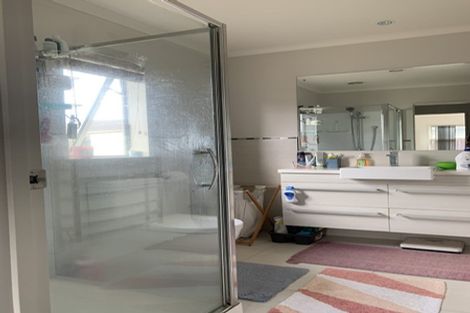 Photo of property in 8 Disley Road, Wattle Downs, Auckland, 2103