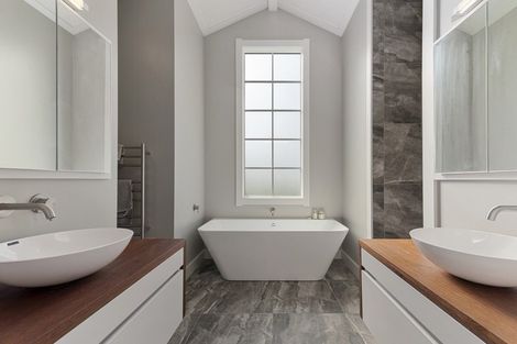 Photo of property in 56 Oakdale Drive, Kinloch, Taupo, 3377