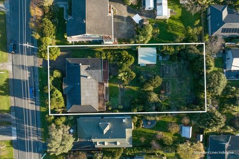 Photo of property in 16 Huia Street, Waikanae, 5036