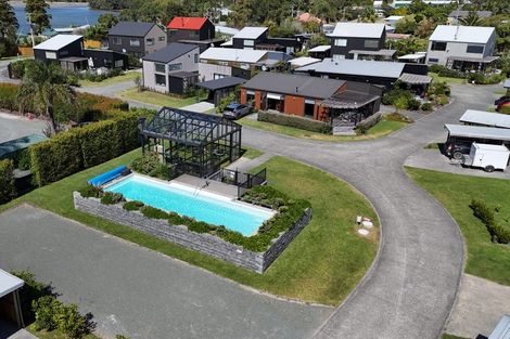 Photo of property in 5 Citrus Place, Mangawhai, 0505