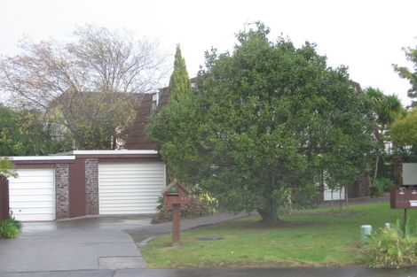 Photo of property in 2/33 Curacao Place, Half Moon Bay, Auckland, 2012