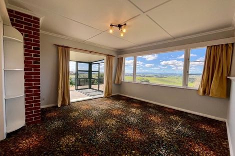 Photo of property in 208 Mount Stewart Halcombe Road, Sanson, Palmerston North, 4479