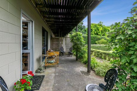 Photo of property in 108a Wairau Road, Oakura, 4314