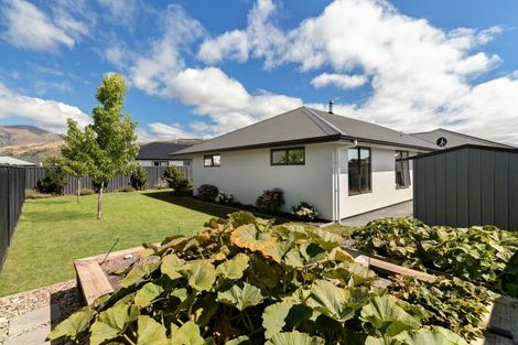 Photo of property in 25 Olds Crescent, Cromwell, 9310