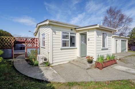 Photo of property in 1 Park Street, Winton, 9720