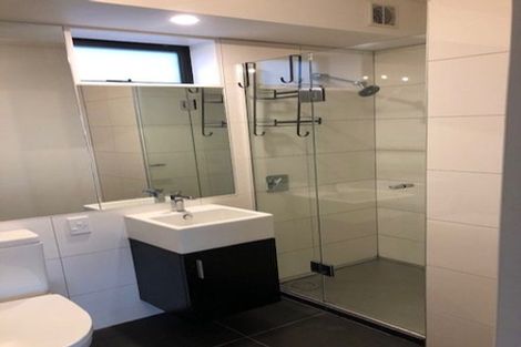 Photo of property in Barton Flats, 1/9-11 Barton Terrace, Thorndon, Wellington, 6011