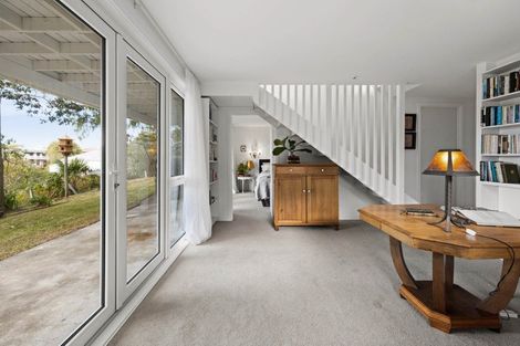 Photo of property in 6 Finnis Lane, Hospital Hill, Napier, 4110