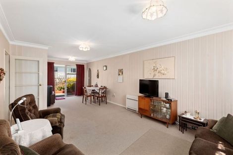 Photo of property in 2/382 Stokes Valley, Stokes Valley, Lower Hutt, 5019