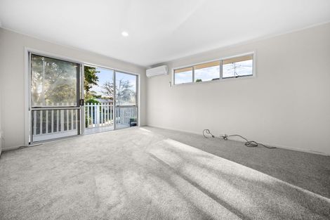 Photo of property in 36 Frobisher Way, Clendon Park, Auckland, 2103