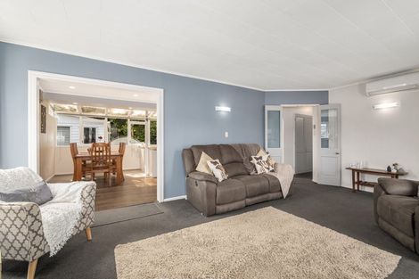 Photo of property in 19 Mimihau Grove, Wainuiomata, Lower Hutt, 5014