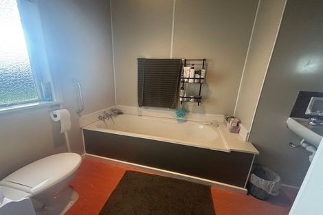 Photo of property in 108a Williams Street, Cambridge, 3434