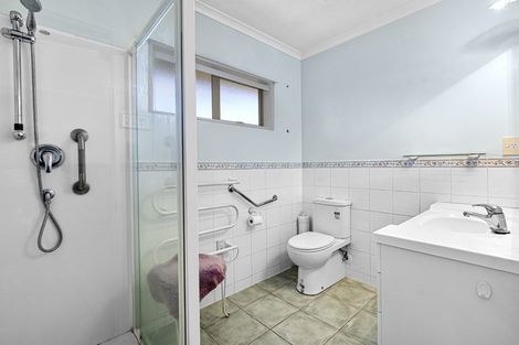 Photo of property in 8 Doneraille Place, Bethlehem, Tauranga, 3110