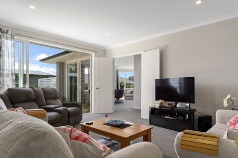 Photo of property in 31 Kayelene Place, Omokoroa, 3114