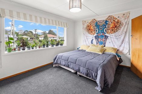 Photo of property in 31 Awanui Street, Merrilands, New Plymouth, 4312
