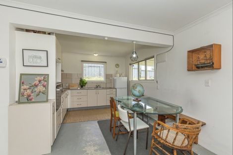 Photo of property in 14 Hunia Terrace, Himatangi Beach, Foxton, 4891