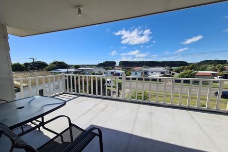 Photo of property in 36 Seabury Avenue, Foxton Beach, Foxton, 4815